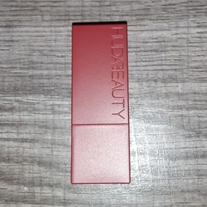 NWOT Huda Beauty Mini Matte Bullet Lipstick